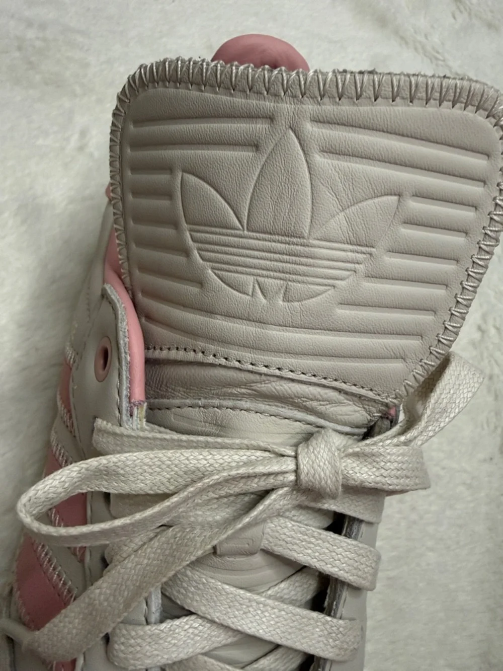 adidas Humanrace Samba Aluminal Low Top Sneaker Tennis Shoes - Sz 7.5, Like New